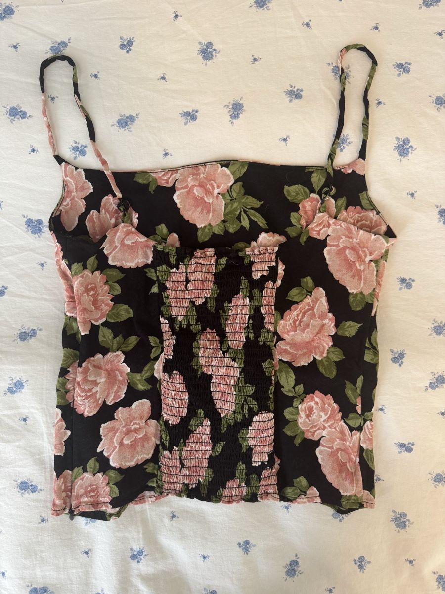 Reformation Tops: Reformation top – D'occasion à Aarau Rohr par ash_m7hq 1