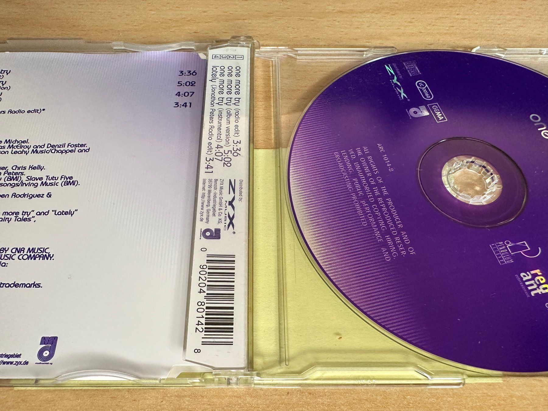 CD: Divine – One More Try - Single CD – Usato da Rikon im Tösstal venduto da Alpenmutz 1