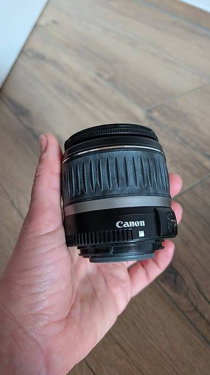 Obiettivi: Objektiv Canon EF-S 18-55mm – Usato da Frutigen venduto da be.kre 3