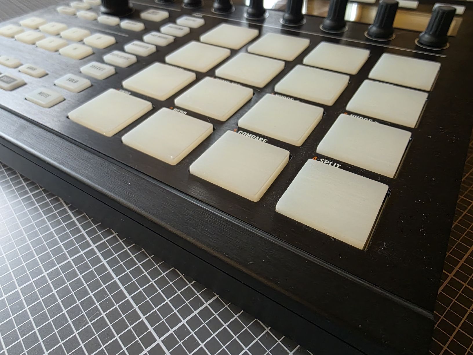 Native Instruments Strumenti musicali: Native Instruments Machine (erste Ausgabe) – Usato da Uerzlikon venduto da Chalb0815 4