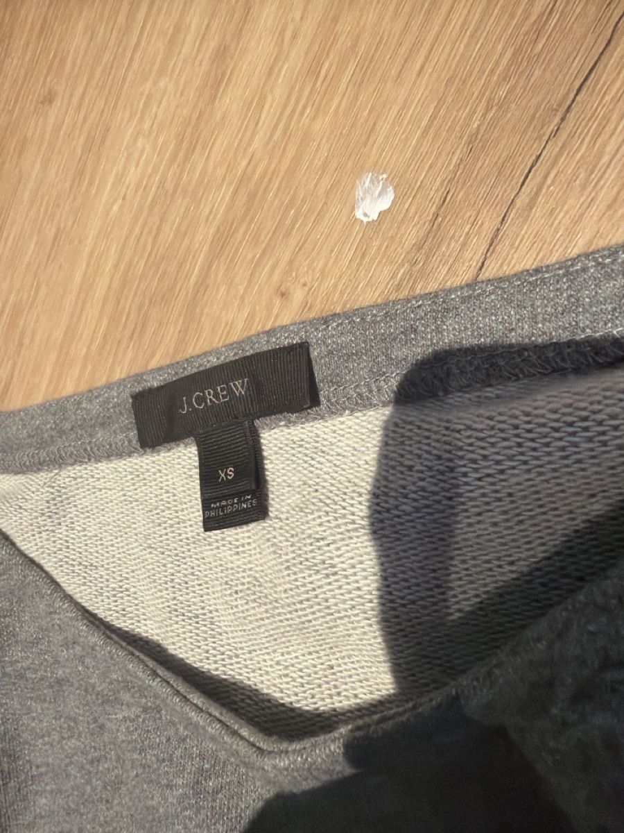 J.Crew Maglioni & Felpe: J. Crew Pullover grau Grösse XS guter Zustand – Usato da Vorderthal venduto da Diethelm8853 1