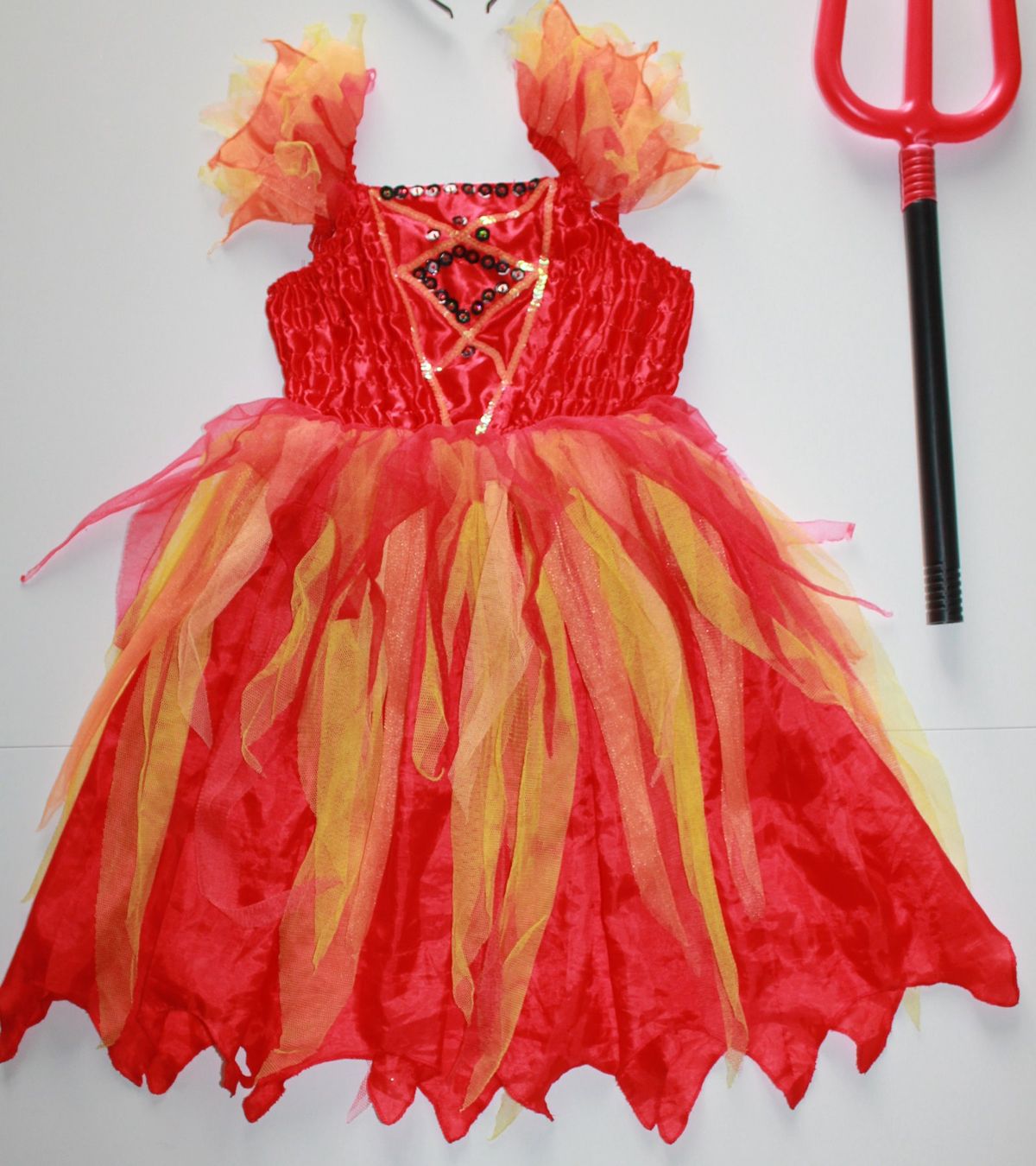 Kostüme: Costume diable / Teufel t. 6 - 8 ans – Gebraucht aus Peseux von CoolShoping 1