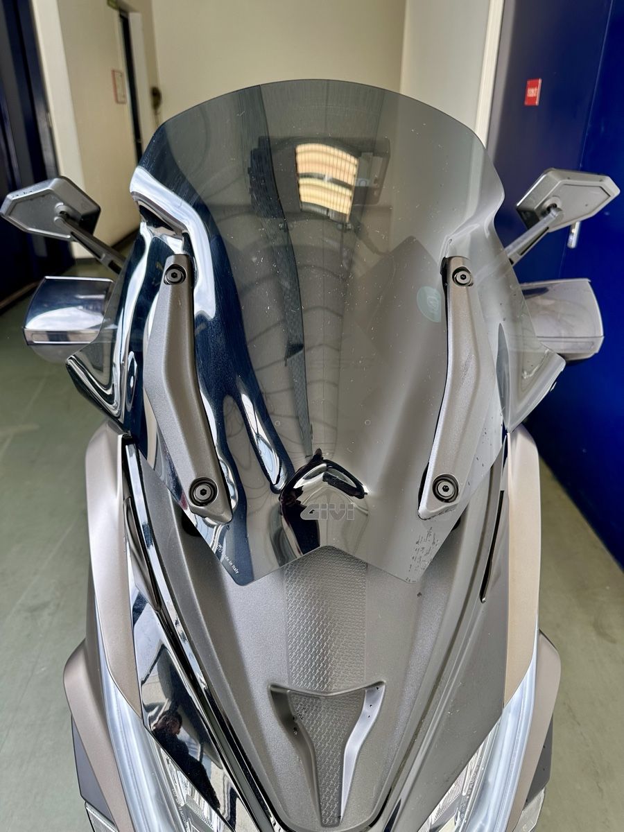 Kymco Scooter: Kymco AK550 35kw,2021-10100km – Usato da Genève venduto da Tom6 5