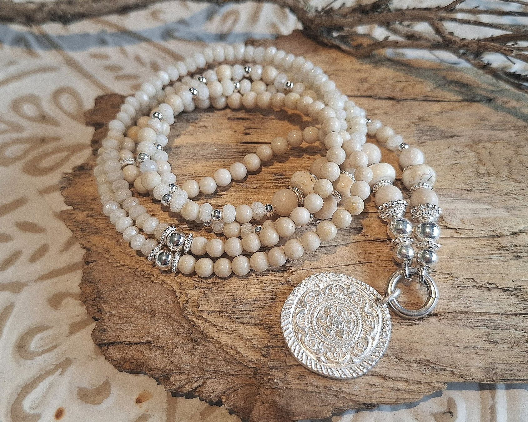 Catenine: SHILA -  Edelsteinkette - Silber - écru – Nuovo e nell'imballaggio originale da Mühlethal venduto da nicita-modeschmuck