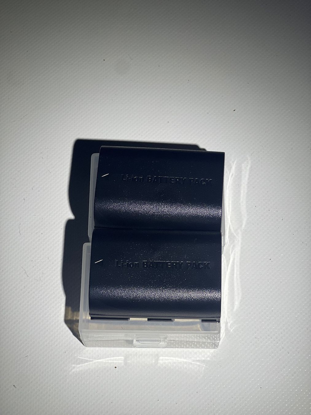 Batterie: LP-E6 Dualcharger mit zwei Akkus – Nuovo e nell'imballaggio originale da schellenberg venduto da freefostore 3