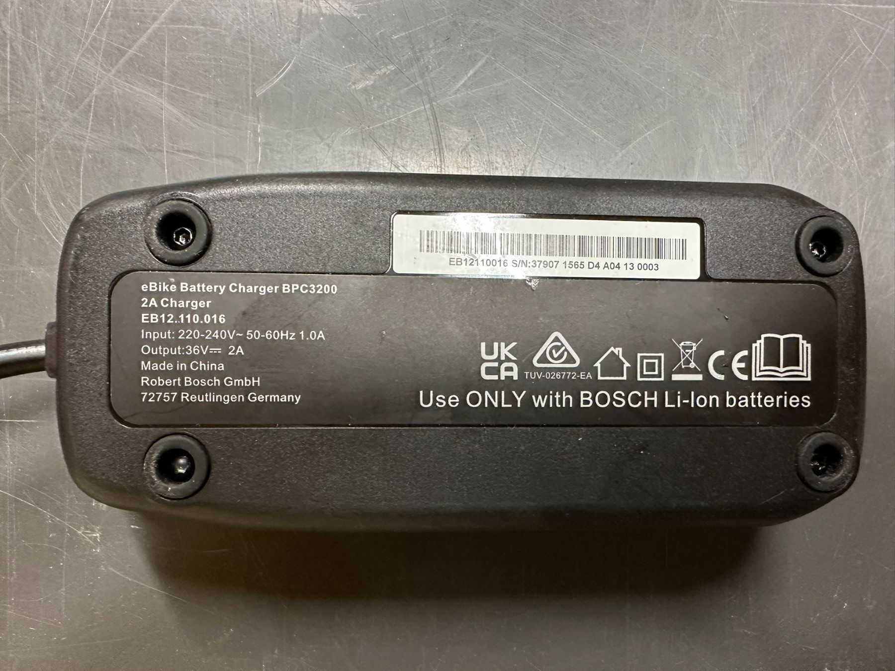 Bosch Ladegeräte: BOSCH Ladegerät E-Bike "BPC3200" – Gebraucht aus Däniken SO von Menzif 2