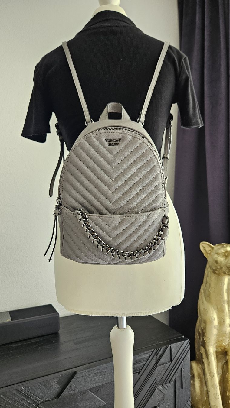 Victoria's Secret Rucksäcke: victoria's secret ruksak / backpack – Gebraucht aus Bülach von Recherchieren 3