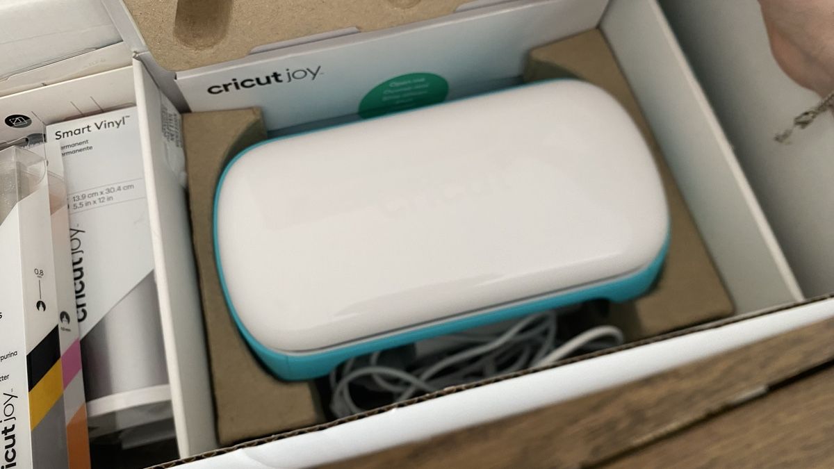 Cricut Kit bricolage: Cricut Joy Schneideplotter - Komplett mit Zubehör! Gift – Nuovo (secondo la descrizione) da Hochwald venduto da _biene_ 4