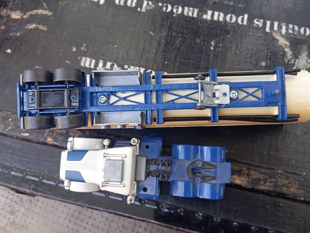 Peterbilt Voitures modèles: Peterbilt Truck Matchbox – D'occasion à Basel par Petergunn 4