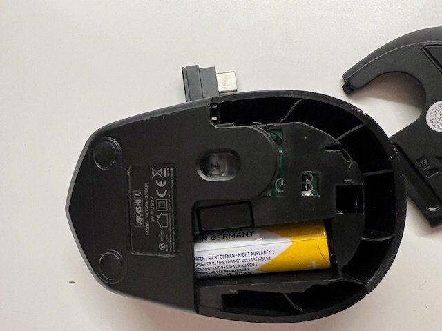 Maus: AKASHI Kabellose Maus mit USB-C & USB Adapter + Beutel – Gebraucht aus Niederweningen von zw4_s78j 6