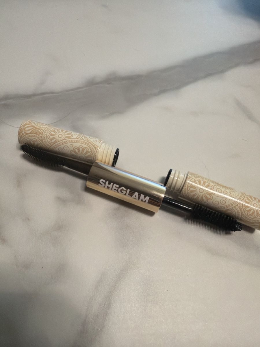 Make-up: Mascara double brosse – Nuovo e nell'imballaggio originale da Concise venduto da mauranou._
