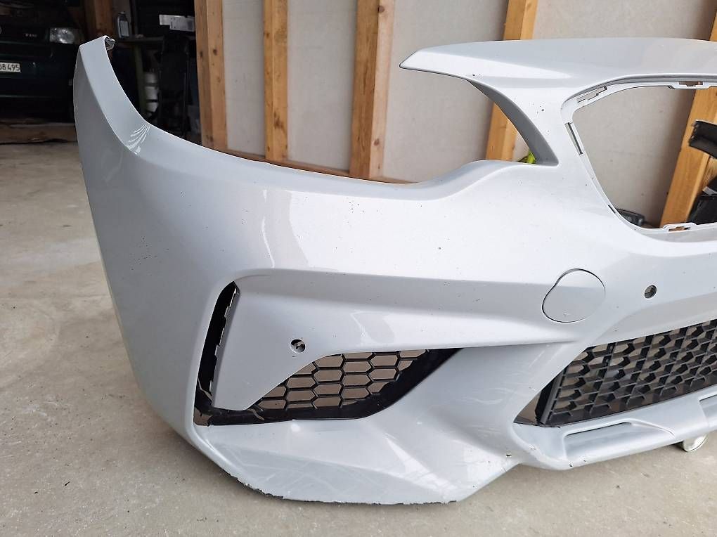 BMW Tutti pezzi di ricambio auto: BMW M2 Front Bumper Stossstange Damaged - Hockenheim Silver – Usato da Baar venduto da ric_6qlz 2