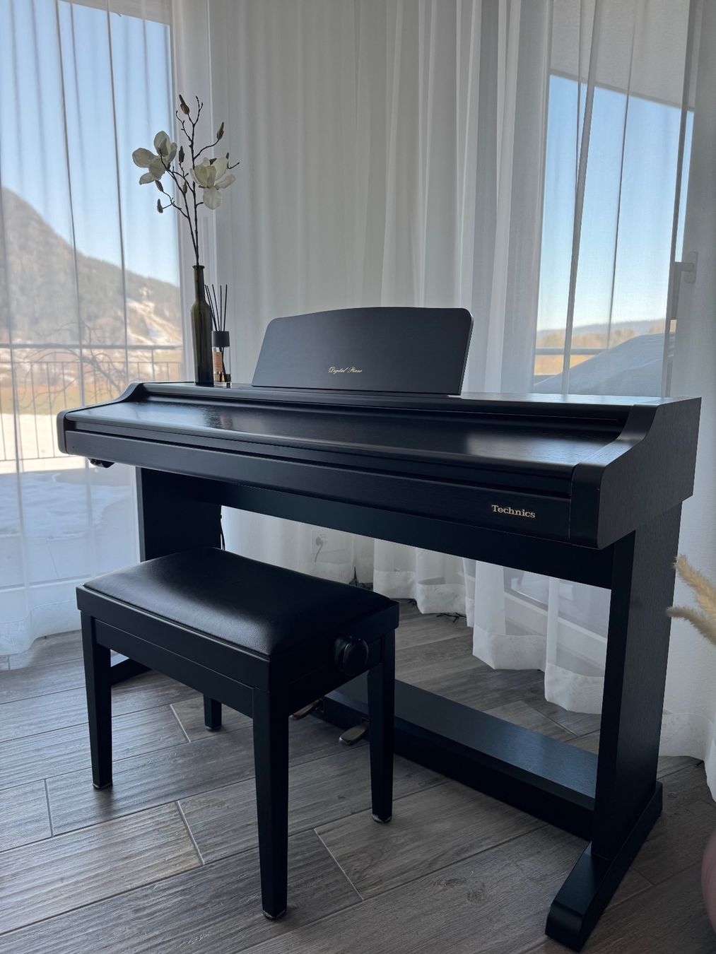 Technics Musikinstrumente: Technics Digital Piano SX-PX 203 mit Hocker – Gebraucht aus Sattel von lelehuerli7