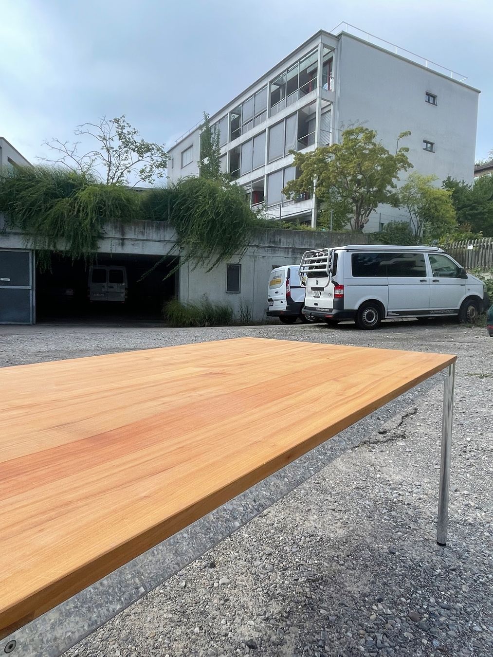 Tische: Tisch – Gebraucht aus Schaffhausen von thextraterrestrial 2