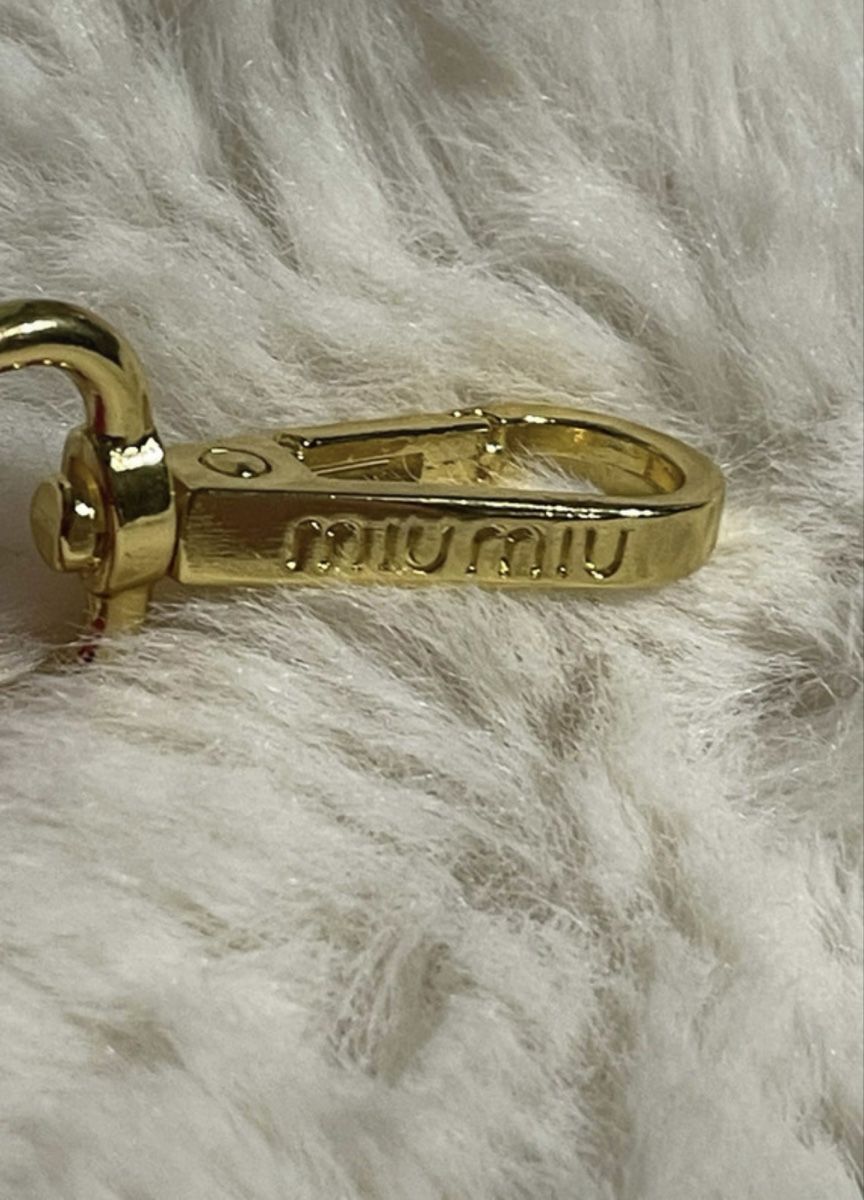Miu Miu Borse da donna: Miu Miu Red Leather Shoulder Bag – Nuovo (secondo la descrizione) da Dietikon venduto da dom_pvq5 3