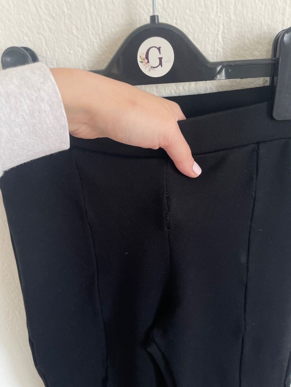 Mango Leggings: Mango Leggings mit Reissverschluss – Usato da St Gallen venduto da Giidi 2