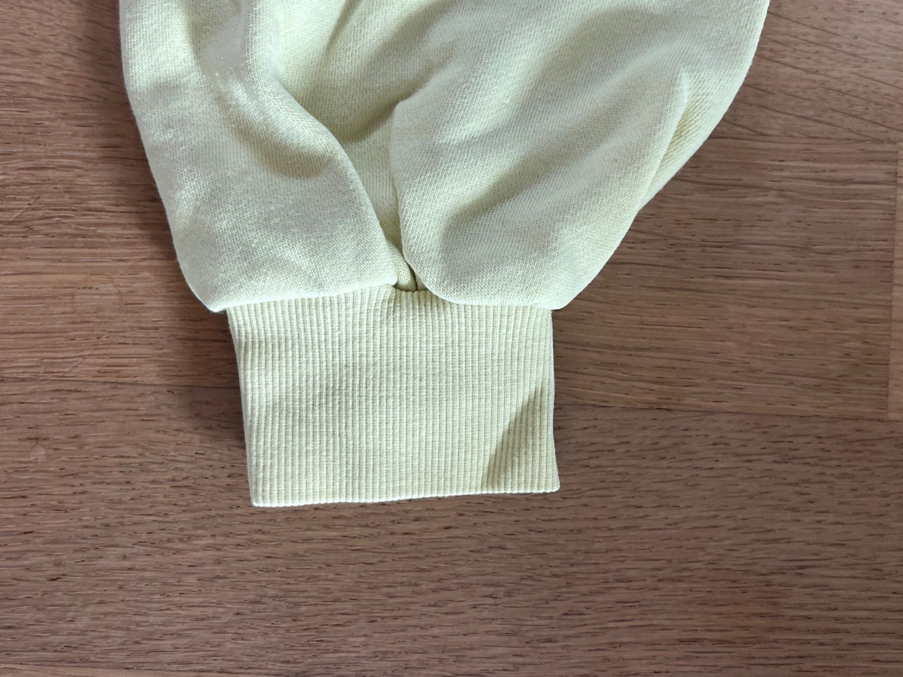 H&M Maglioni & Felpe: Pullover hellgelb – Usato da Laupen BE venduto da lee_ym6v 6