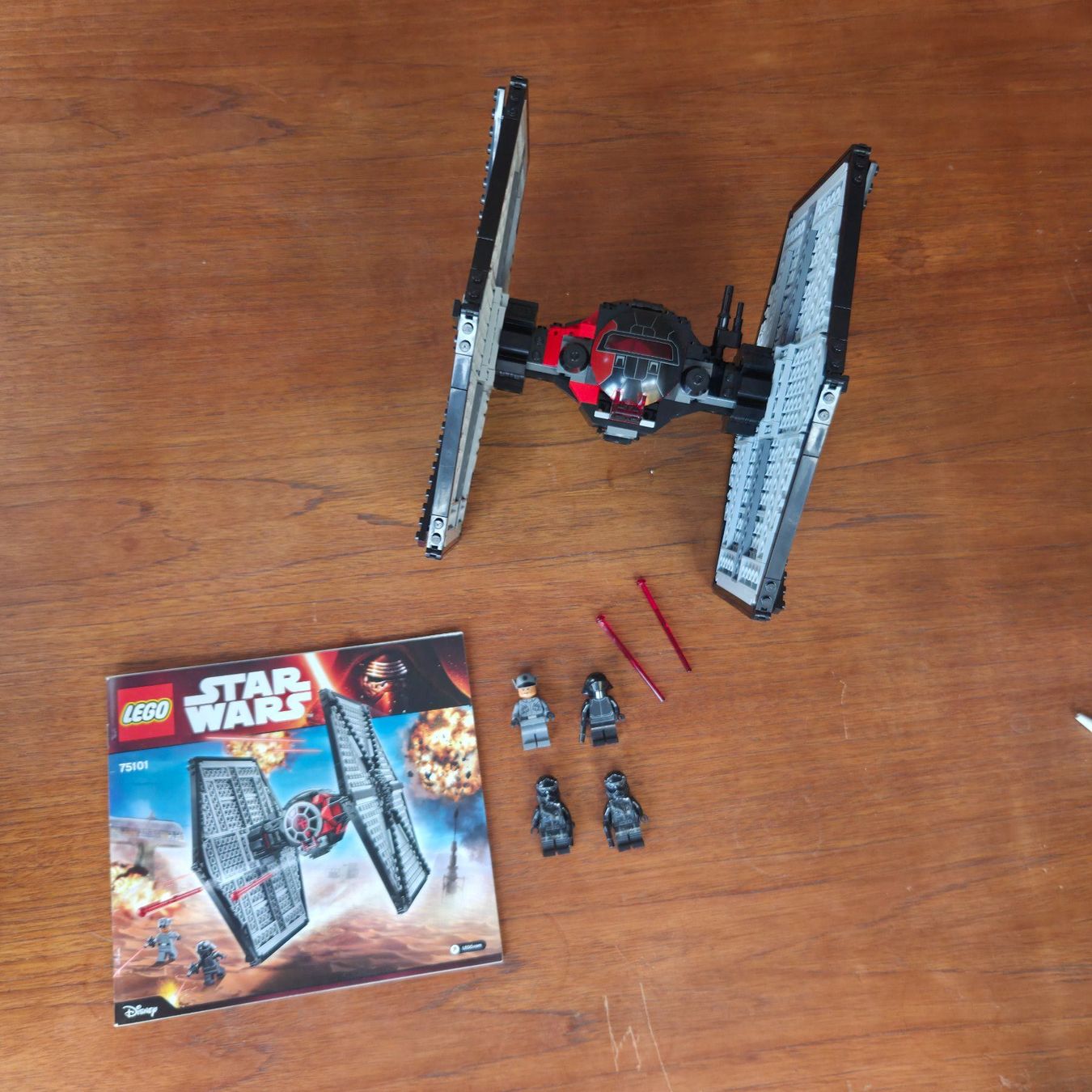 Lego Spielzeuge: LEGO Star Wars 75101 First Order Special Forces TIE Fighter – Gebraucht aus Zürich von Wickeddude