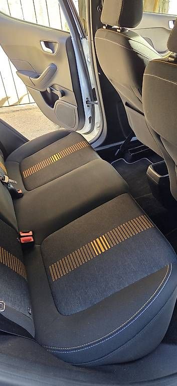 Ford Automobili: Ford Fiesta Active + – Usato da Arni BE venduto da Jolanda2000 6