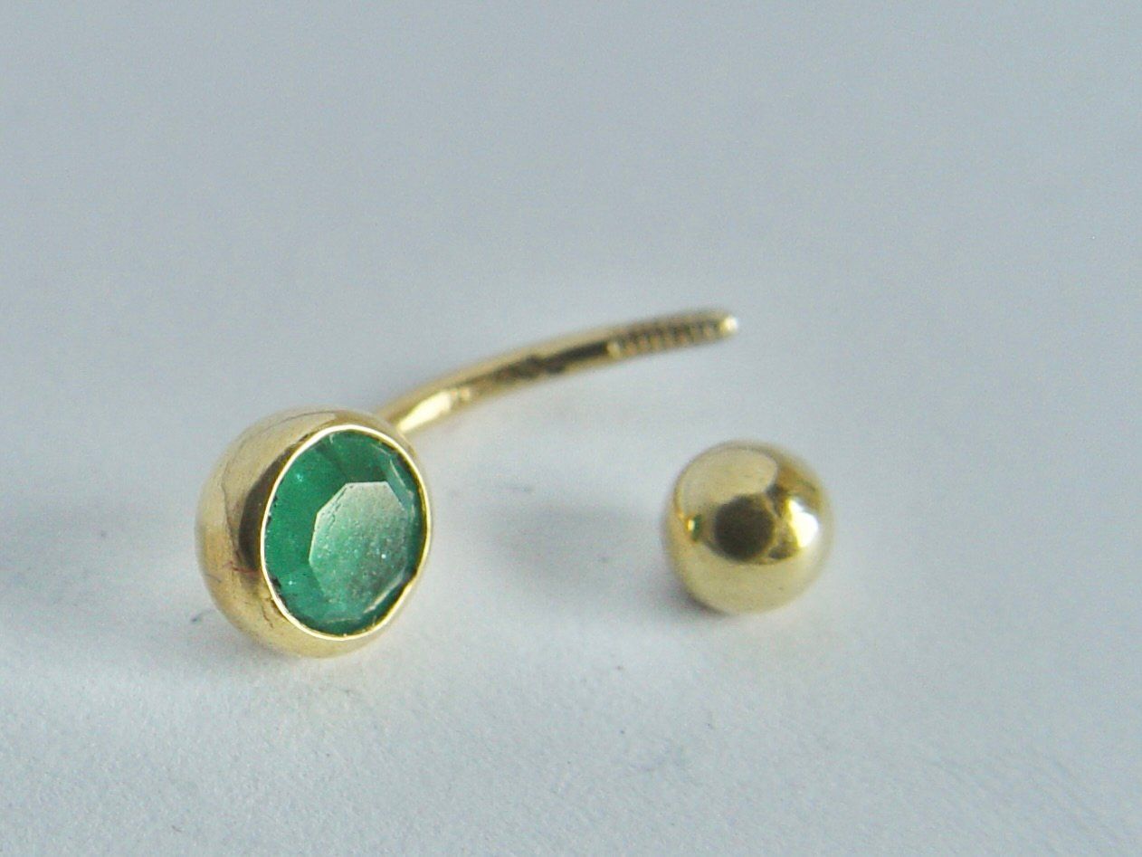 Piercingschmuck: Piercing Gold 750 mit Smaragd – Gebraucht aus Henggart von gernli 2