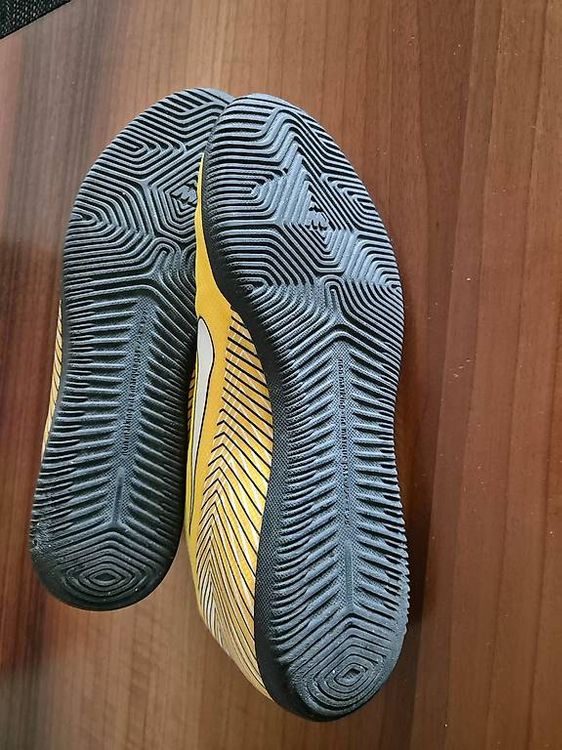 Scarpe da uomo: Hallenschuhe Nike Grösse 41 – Usato da Attikon venduto da Ataw 1
