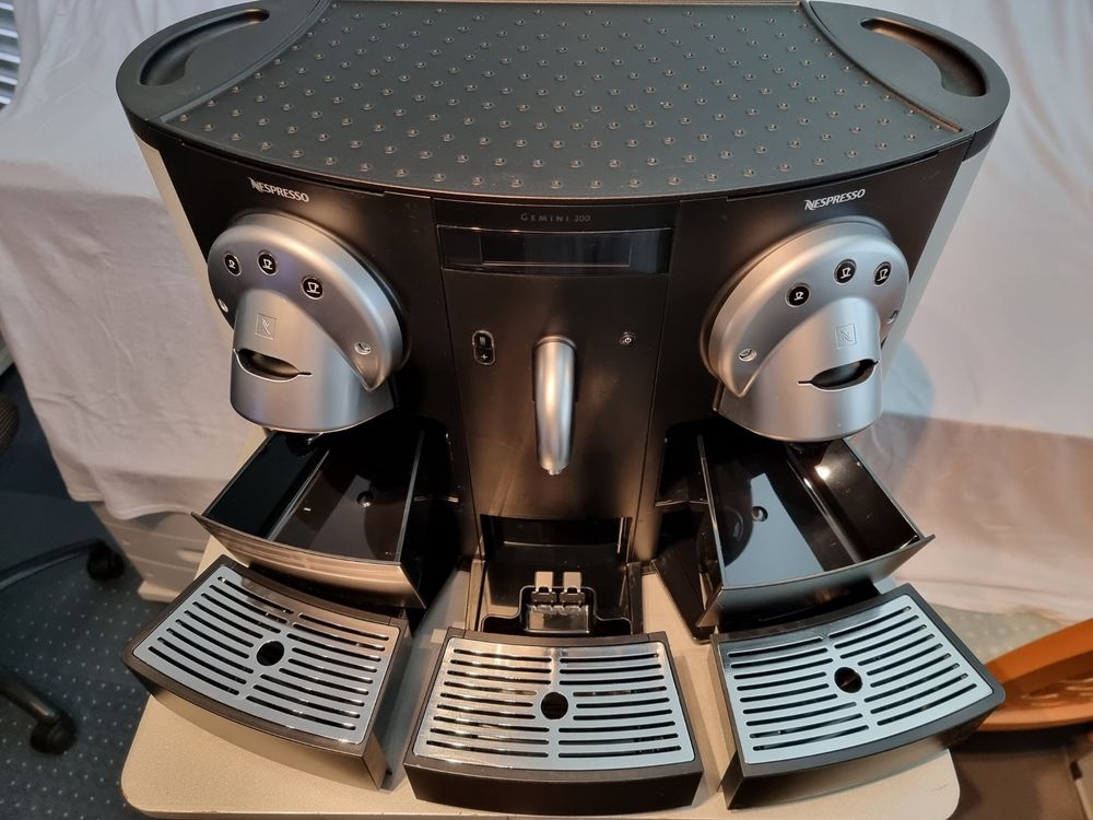NESPRESSO GEMINI CS200 CS203 Typ 733 neue Schalen Topzustand Kaufen
