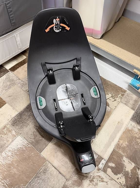 Seggiolini per auto: Cybex MaxiCosi – Usato da Kirchleerau venduto da Evolution_viii 2