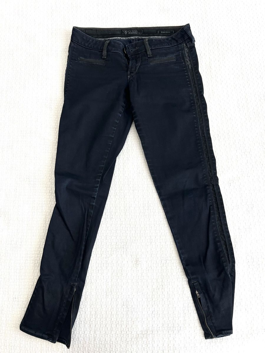 Guess Jeans: Damen Jeans Guess – Usato da Wald ZH venduto da Cveti7