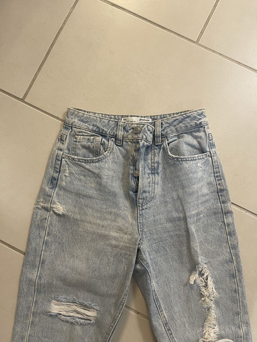 Stradivarius Jeans: Stradivarius Jeans, helle Waschung, destroyed, Gr. 34 – Usato da Bassersdorf venduto da Sandy456 3