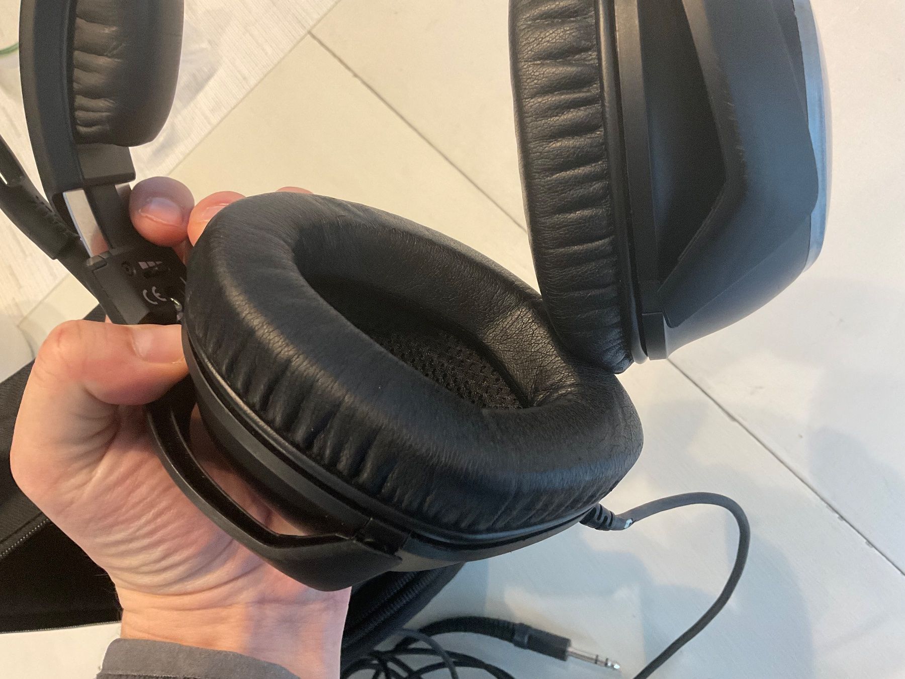 Sennheiser Kopfhörer: Sennheiser S1 Noiseguard Pilot Headset – Defekt aus Holzhäusern ZG von foxy_88 2