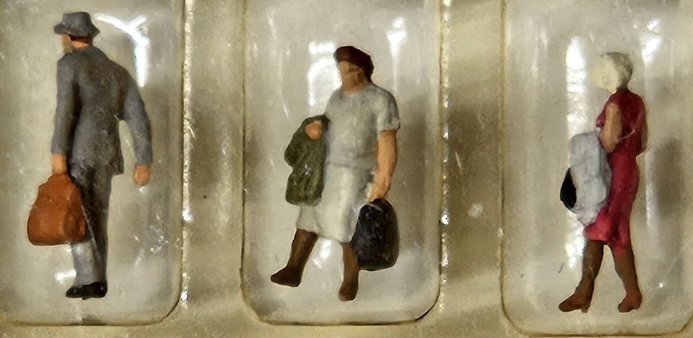 Preiser 79140 Spur N: Reisende unterwegs von oder zur Bahn (Neu und ...