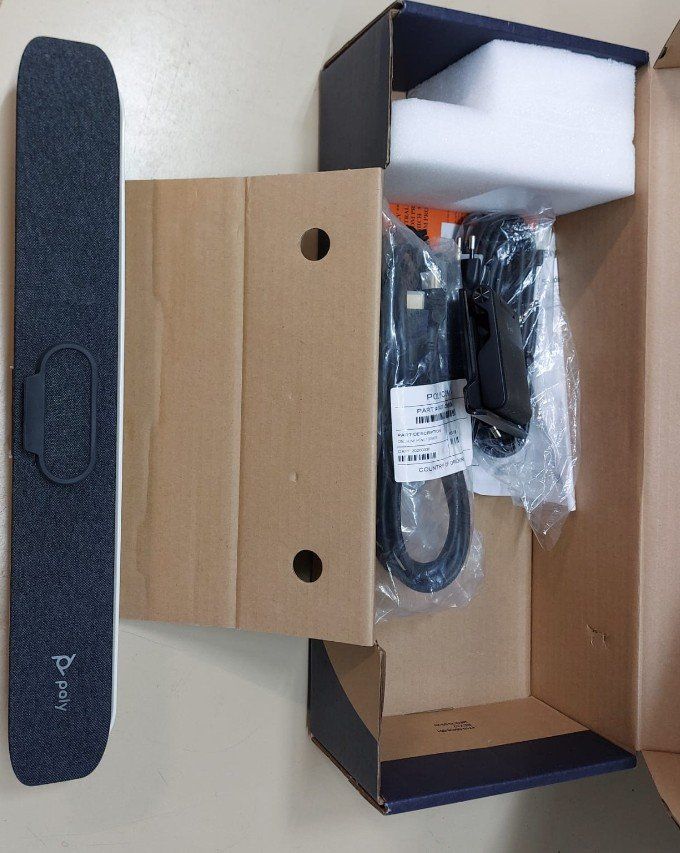 Polycom Webcams: Poly Studio X30 All-in-One Video Bar – neu & originalverpack – Neu und originalverpackt aus Cressier FR von Surfspecial 1