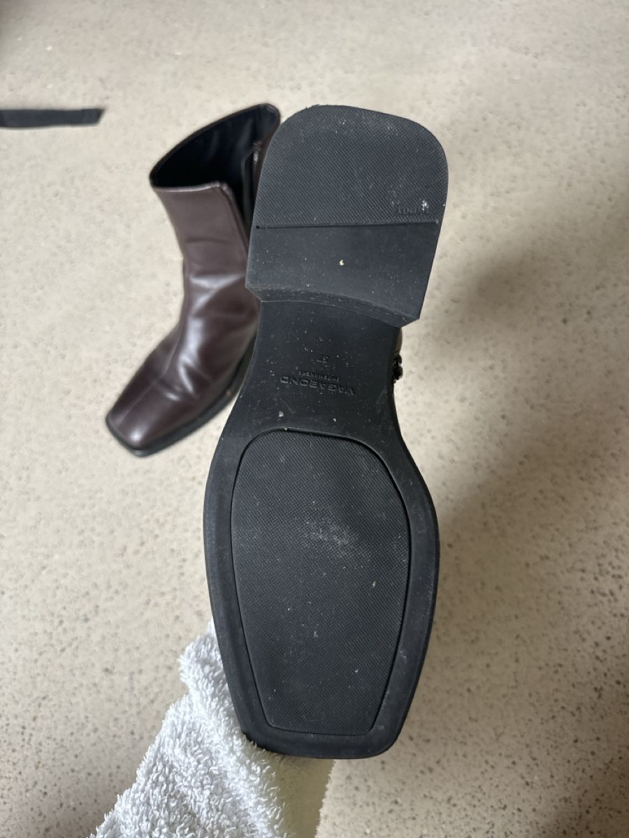 Vagabond Damenschuhe: Vagabond Stiefel wie Neu – Neu (gemäss Beschreibung) aus Thalwil von marinamali 1