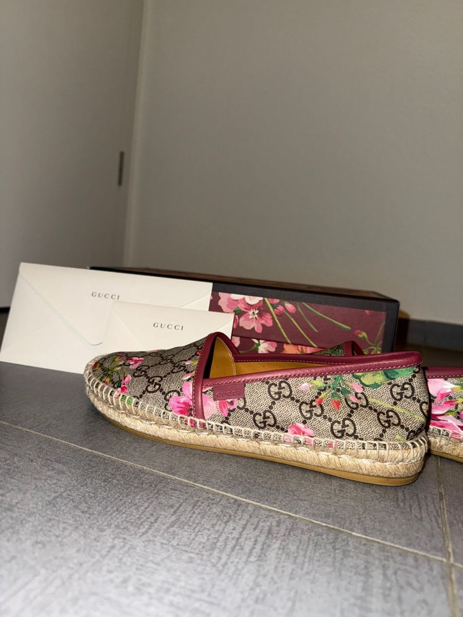 Gucci Scarpe da donna: Gucci Bloom Espadrilles – Nuovo (secondo la descrizione) da Schötz venduto da sel_tc6v 1