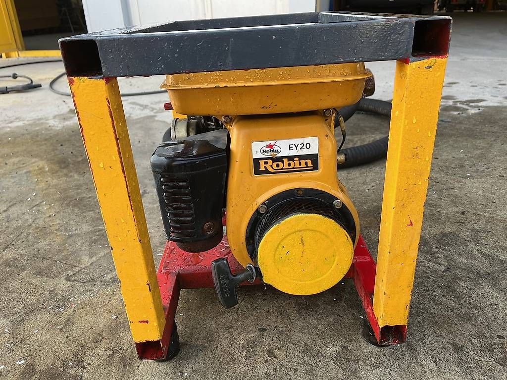 Pumpen & Teile: Wasserpumpe Pumpe Benzinpumpe – Gebraucht aus Brunnen von Steini89 1