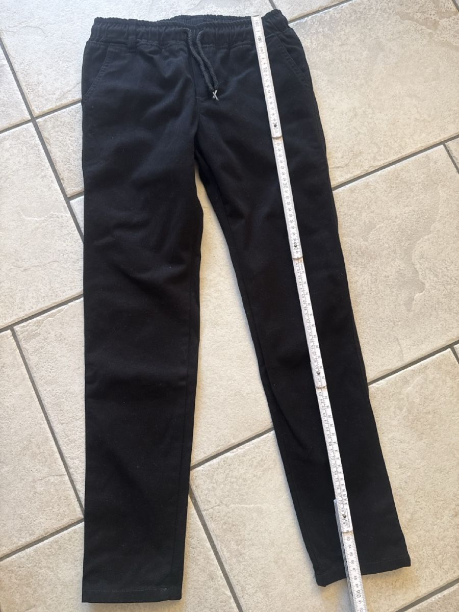 Pantaloni: Hose Gr.ca.10-12 J. – Usato da Waltenschwil venduto da lina-04 3