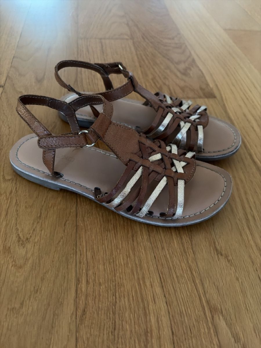 Scarpe per ragazze: Okaidi gr.34 – Usato da Andhausen venduto da bgy_y6xl 1
