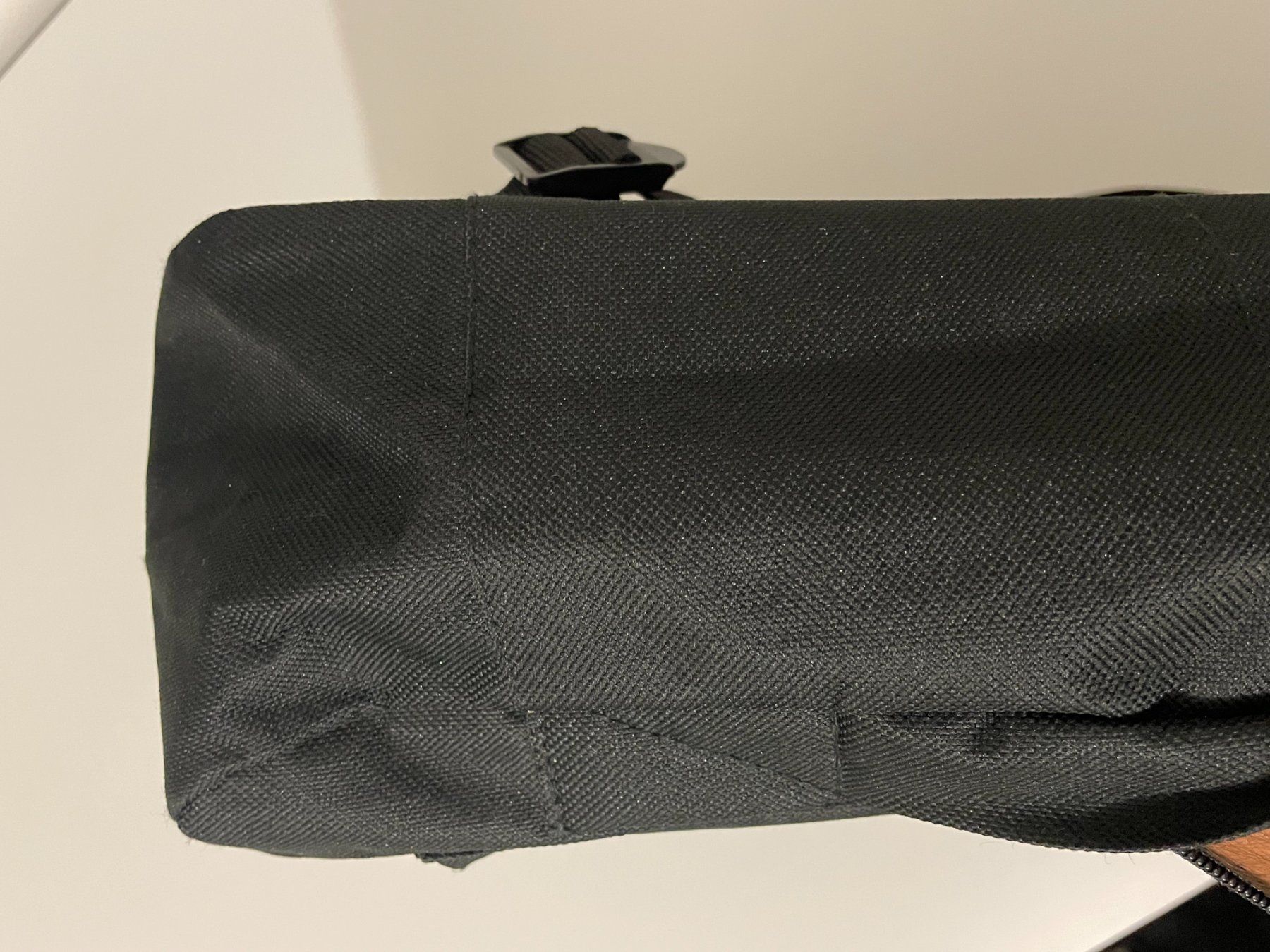Zaini: Kinder-Rücksack für Turnen oder Wandern – Nuovo (secondo la descrizione) da Zug venduto da Cry71 6