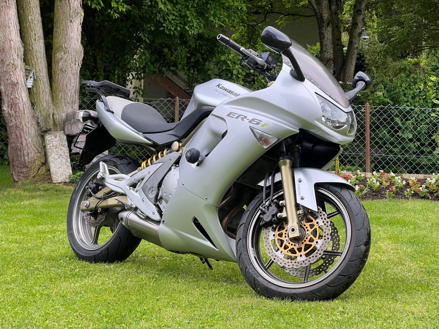 Kawasaki Strada: Kawasaki ER6F mit ABS / 53KW – Usato da Reinach AG venduto da P.Steiner