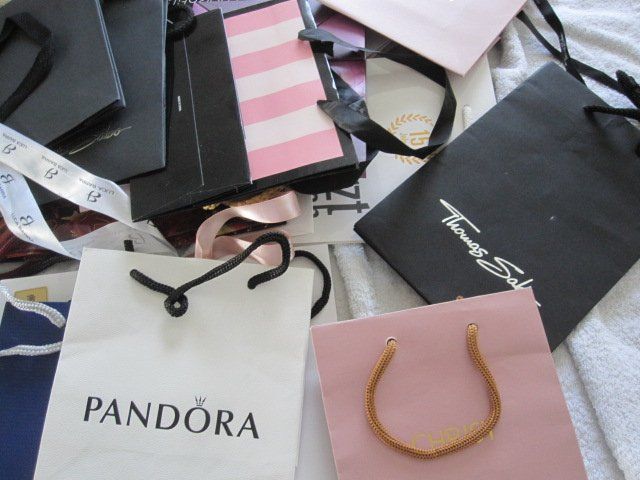 Borse: Set Geschenktüten – Usato da Ehrendingen venduto da spanky11 1