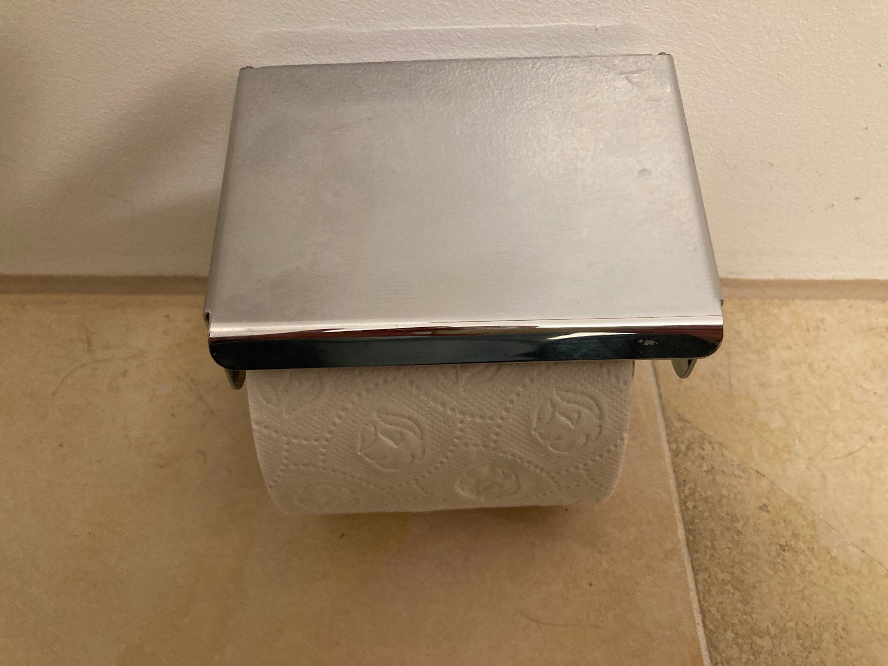 WC: WC-Rollenhalter mit Deckel – Gebraucht aus Burgdorf von Andre990 1