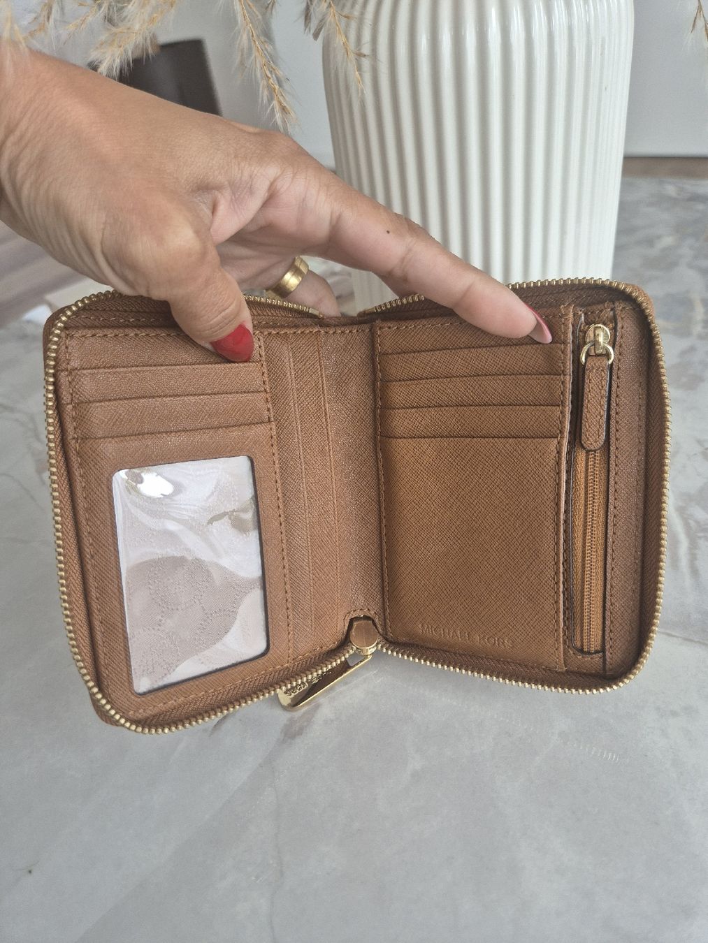 Michael Kors Portamonete: Michael Kors Portemonnaie – Nuovo (secondo la descrizione) da Weisslingen venduto da Airgate 4