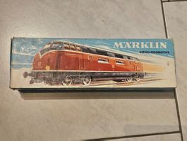 Märklin Diesellokomotive 3021 V200 gebraucht im Karton