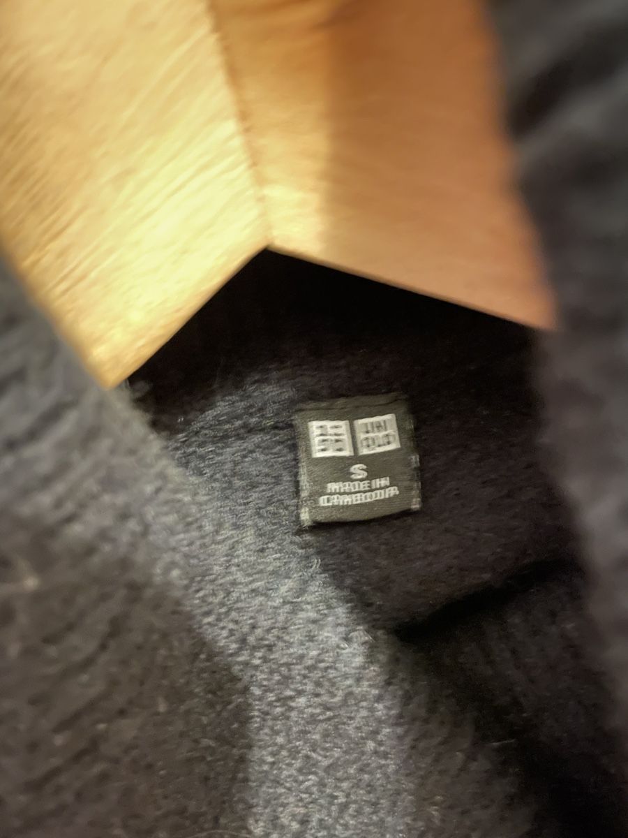 Maglioni & Felpe: Uniqlo Rollkragenpullover, schwarz, Grösse S, Wolle – Usato da Basel venduto da car_bgg7 1
