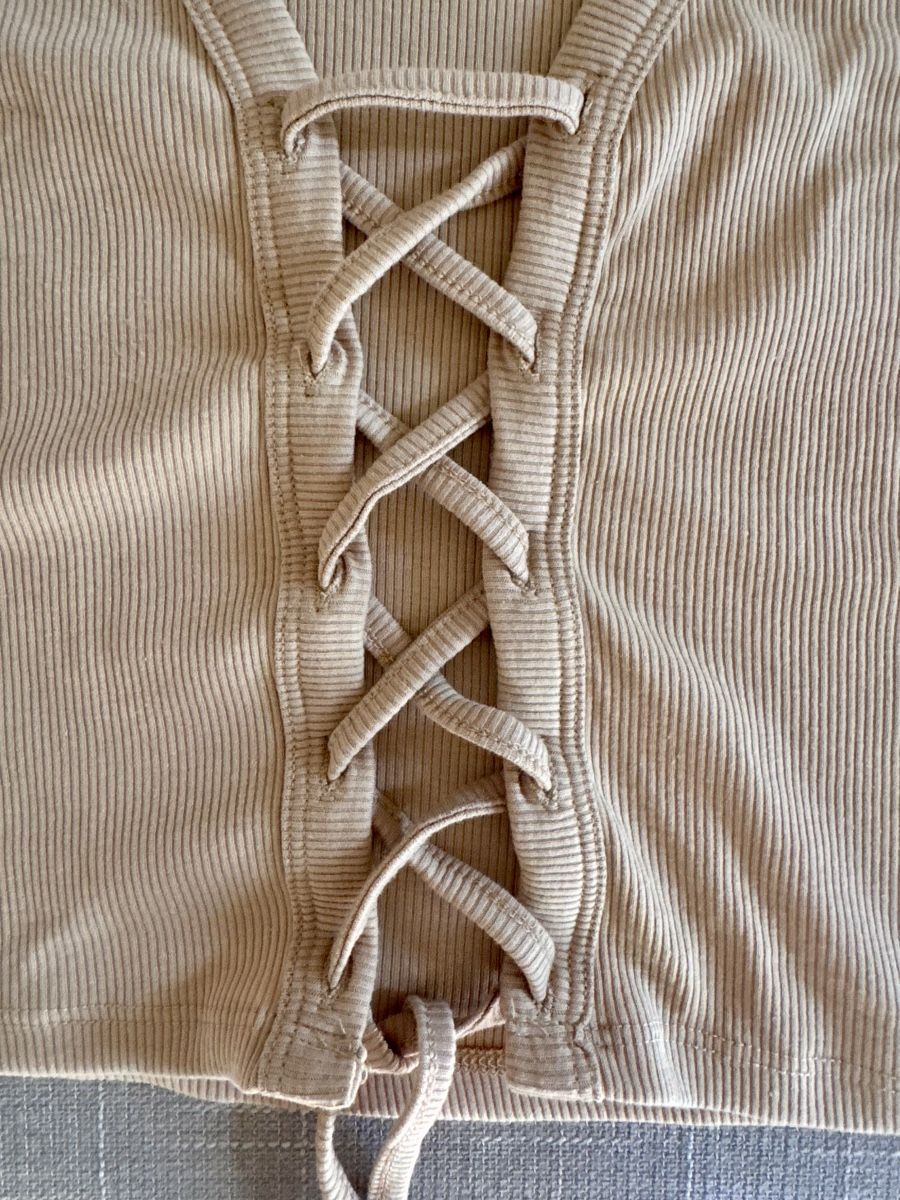 Top: Damen Shirt Gr S mit Schnürung – Nuovo (secondo la descrizione) da Zollikofen venduto da AureusManus 1