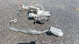 Pocket Bike Motor mit Getriebe und Auspuff