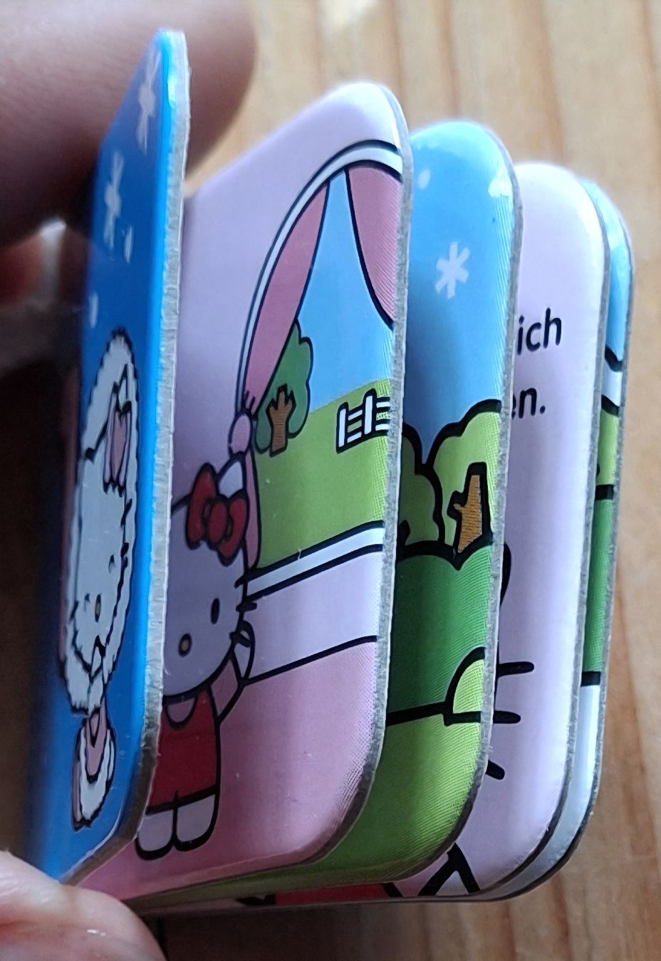 Kalender: Hello Kitty Adventskalender mit 24 Büchlein – Gebraucht aus Dussnang von novi02 3