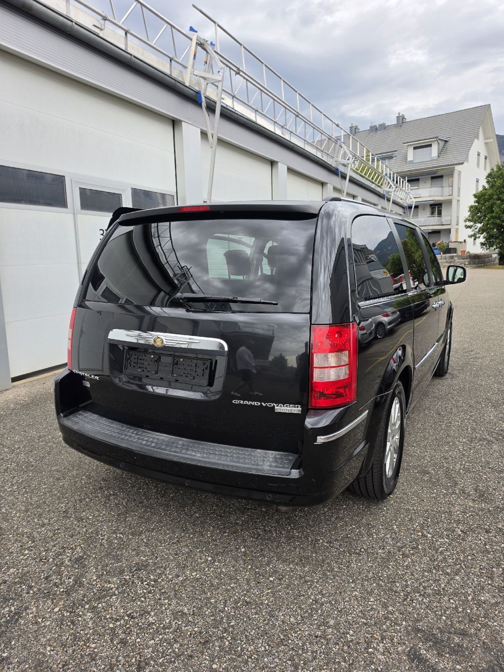 Chrysler Autos: Chrysler gdvoyager 3.8 – Gebraucht aus solothurn von A5292 3