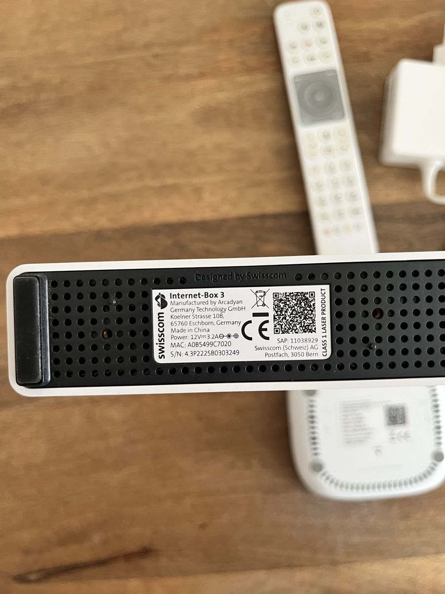 Swisscom Modem & Router: Swisscom Internet-Box 3  WLAN-Box 2 – Usato da Stettlen venduto da mel_bm8k 1