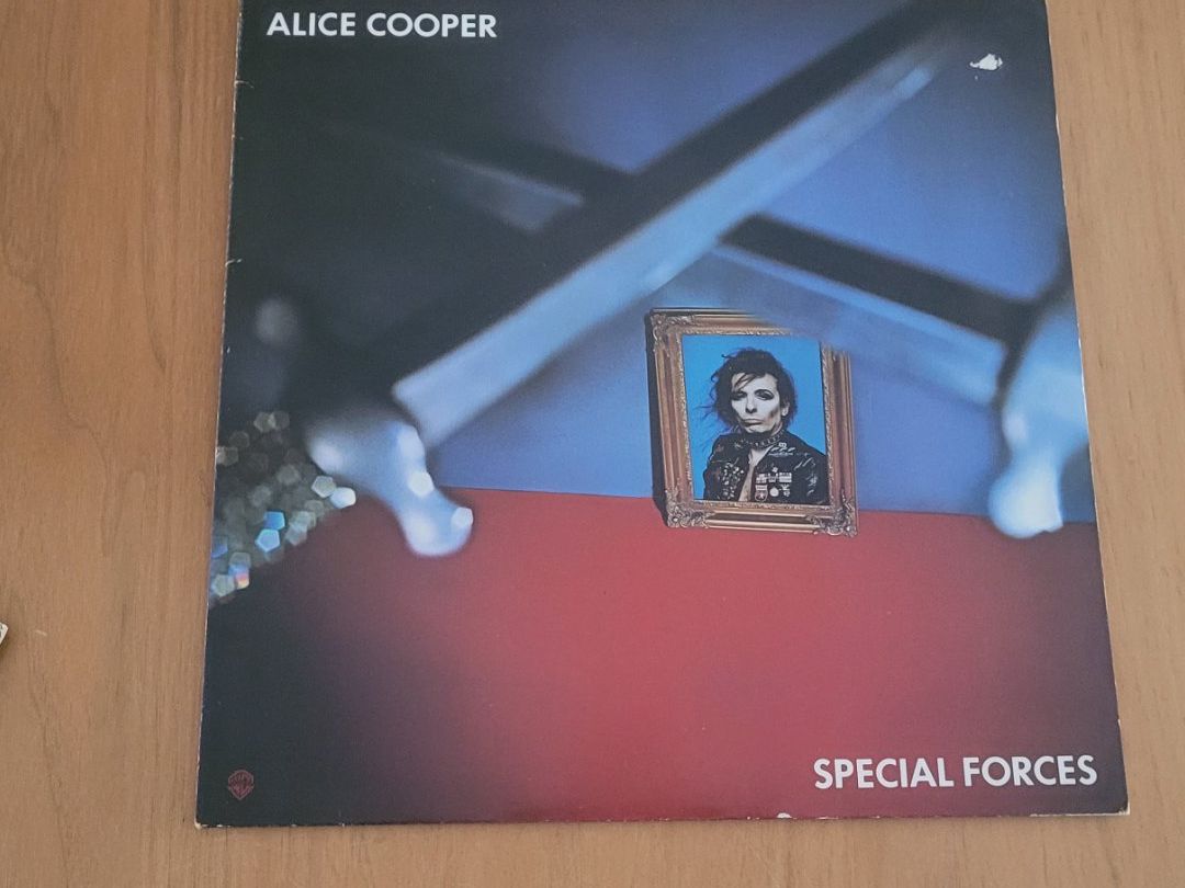 Schallplatten: LP  Alice Cooper – Gebraucht aus Martigny von MZ-67